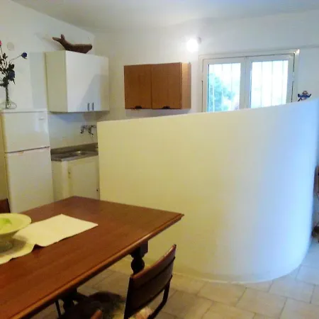 Сasa de vacaciones House With 2 Bedrooms In With Furnished Terrace Calasetta